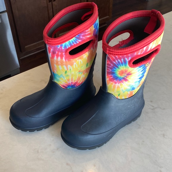 Kids Bogs - Picture 1 of 4